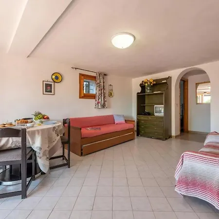 Beachside For A Relaxing アパート